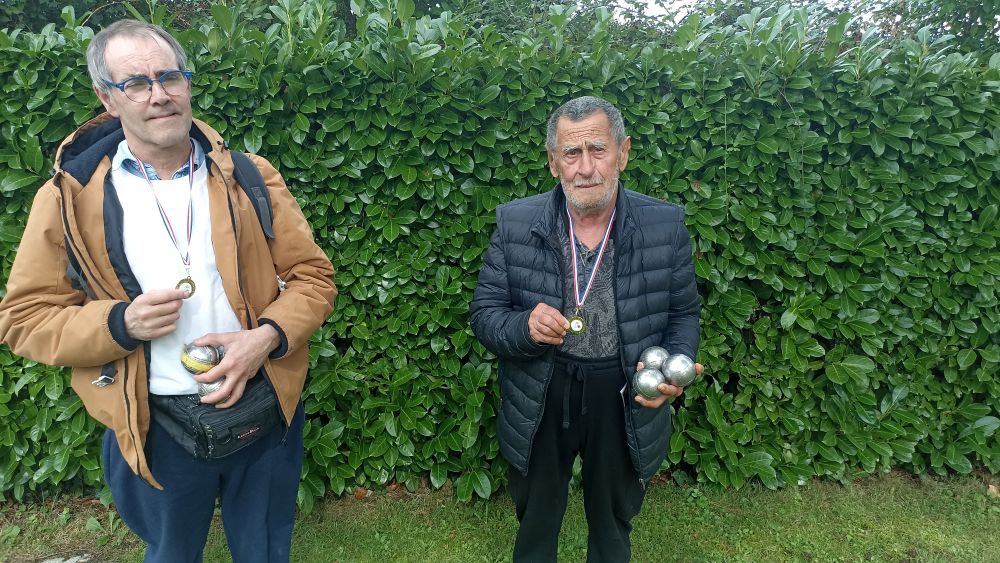 Challenge inter-établissements de pétanque : une victoire signée Perce-Neige Pyrénées !